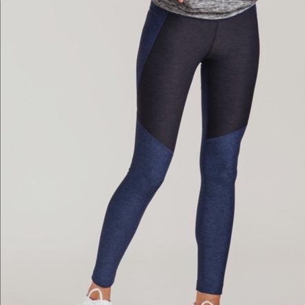 Outdoor Voices Two Tone Warmup Leggings